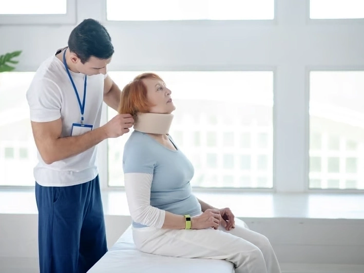 Professional Whiplash Injury Treatment services by Arrowhead Clinic in McDonough, GA — licensed Chiropractor provider