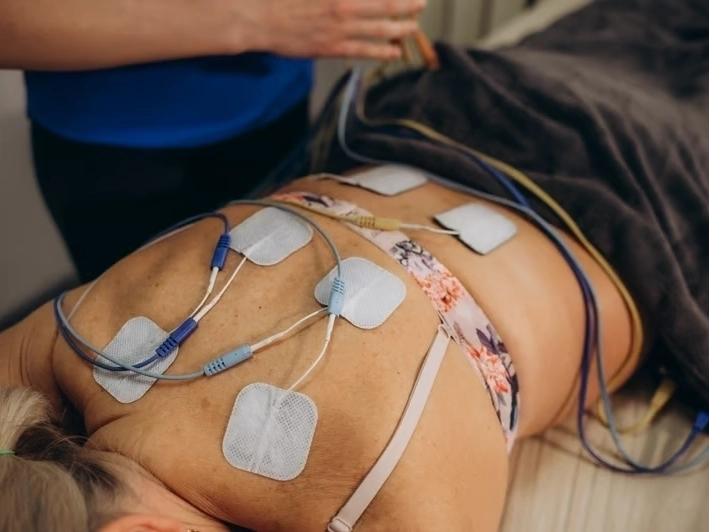 Professional Muscle Stimulation Therapy services by Arrowhead Clinic in McDonough, GA — licensed Chiropractor provider